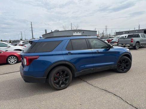 Used 2020 Ford Explorer ST w/ ST High-Performance Pack image 4