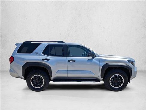 Certified 2025 Toyota 4Runner TRD Off-Road Premium w/ Tow Technology Package AWD/4WD image 4