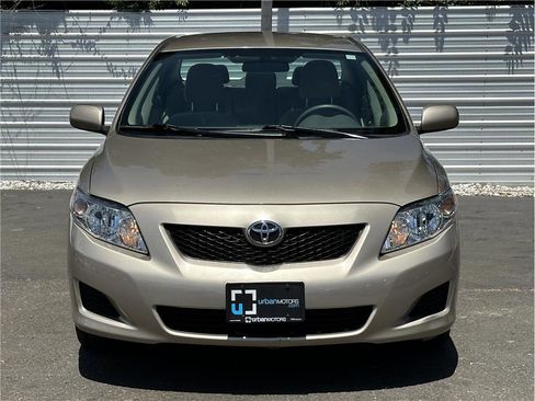 Used 2010 Toyota Corolla LE FWD image 7
