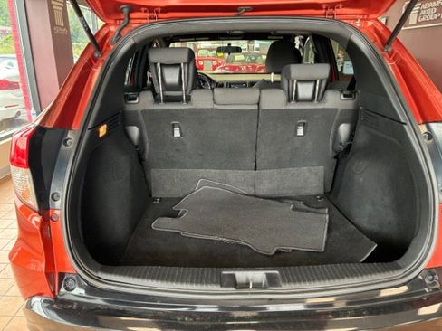 Used 2019 Honda HR-V Sport image 11