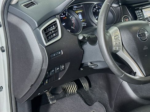 Used 2015 Nissan Rogue SL w/ SL Premium Package image 16