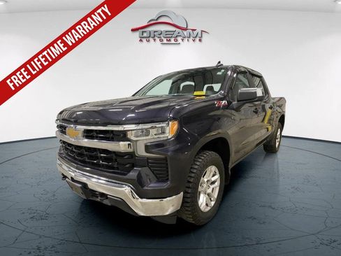 Used 2024 Chevrolet Silverado 1500 LT w/ Z71 Off-Road Package AWD/4WD image 5