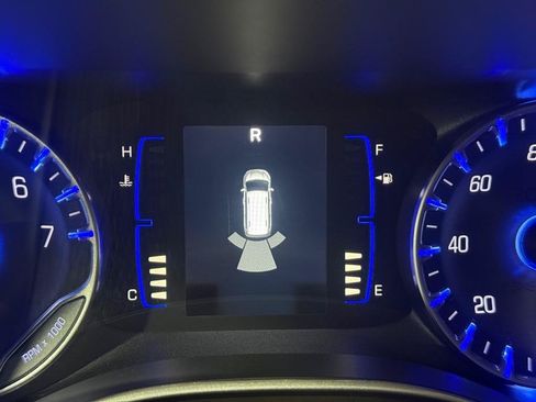 Used 2018 Chrysler Pacifica Touring-L w/ Premium Audio Group FWD image 38