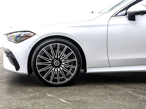New 2026 Mercedes-Benz CLE 300 4MATIC Coupe image 10