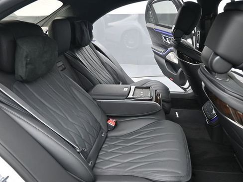 New 2026 Mercedes-Benz S 63 AMG S image 27