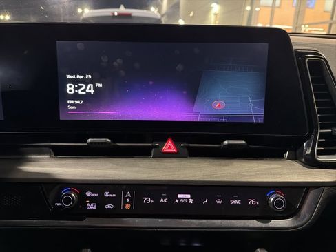Certified 2025 Kia Sportage X-Pro AWD/4WD image 8