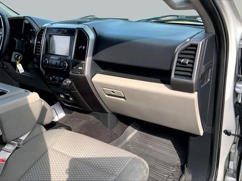 Used 2019 Ford F150 XLT w/ Equipment Group 302A Luxury AWD/4WD image 17