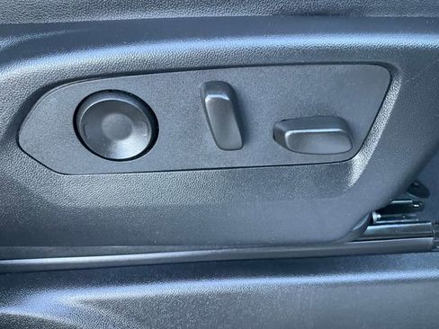 Used 2025 Chevrolet Tahoe LT image 21