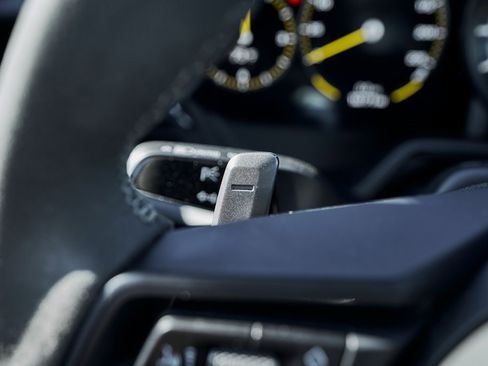 Used 2022 Porsche 911 GT3 image 41