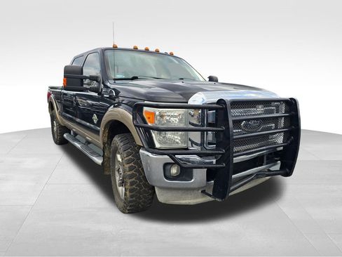 Used 2011 Ford F250 Lariat w/ Lariat Interior Pkg image 9