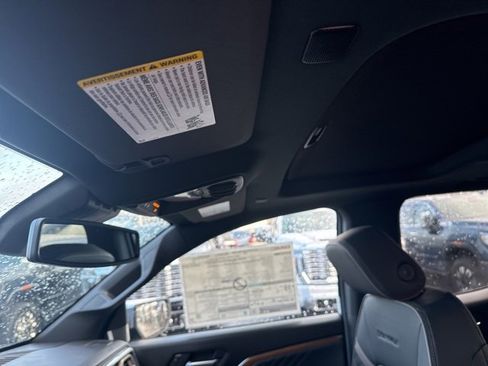 New 2026 GMC Canyon Denali w/ LPO, Denali Black Edition image 13