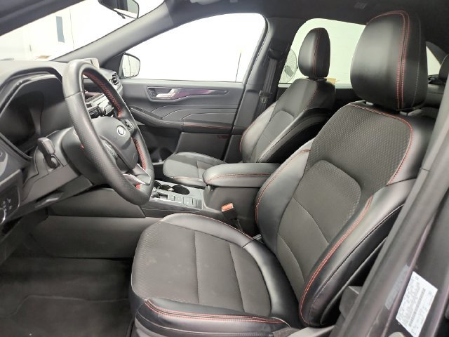 Used 2025 Ford Escape ST-Line FWD image 14