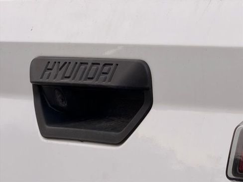 Used 2024 Hyundai Santa Cruz SE image 21