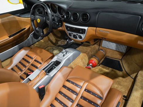 Used 2002 Ferrari 360 Spider RWD image 2