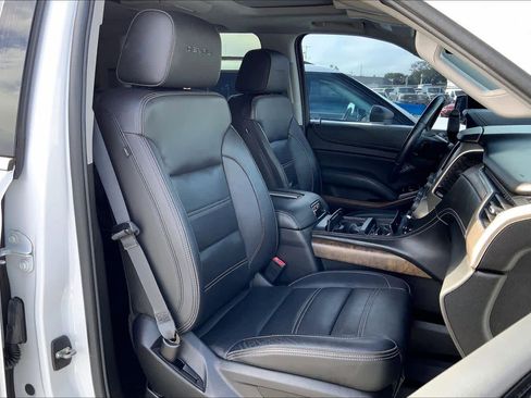 Used 2019 GMC Yukon XL Denali w/ Denali Ultimate Package image 8
