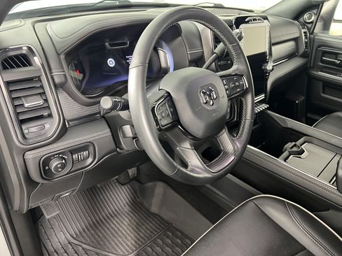 Used 2023 RAM 3500 Limited AWD/4WD image 17
