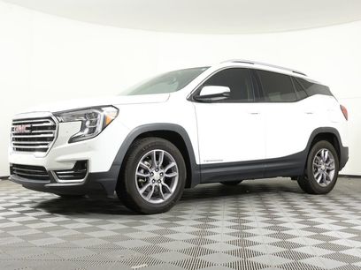 Used 2023 GMC Terrain SLT
