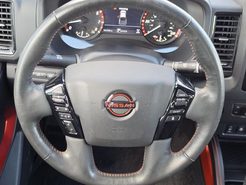 Used 2023 Nissan Frontier PRO-4X w/ Pro-4X Premium Package AWD/4WD image 14