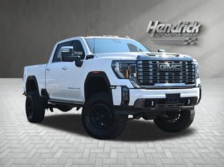 Used 2024 GMC Sierra 3500 Denali Ultimate AWD/4WD video 2