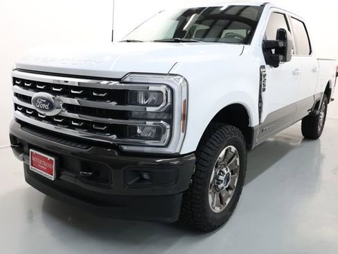 Used 2025 Ford F250 King Ranch w/ FX4 Off-Road Package AWD/4WD image 68