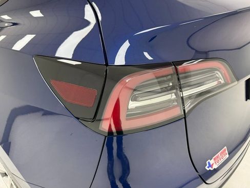 Used 2023 Tesla Model Y Long Range image 36