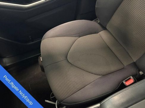 Used 2023 Toyota Highlander FWD image 25