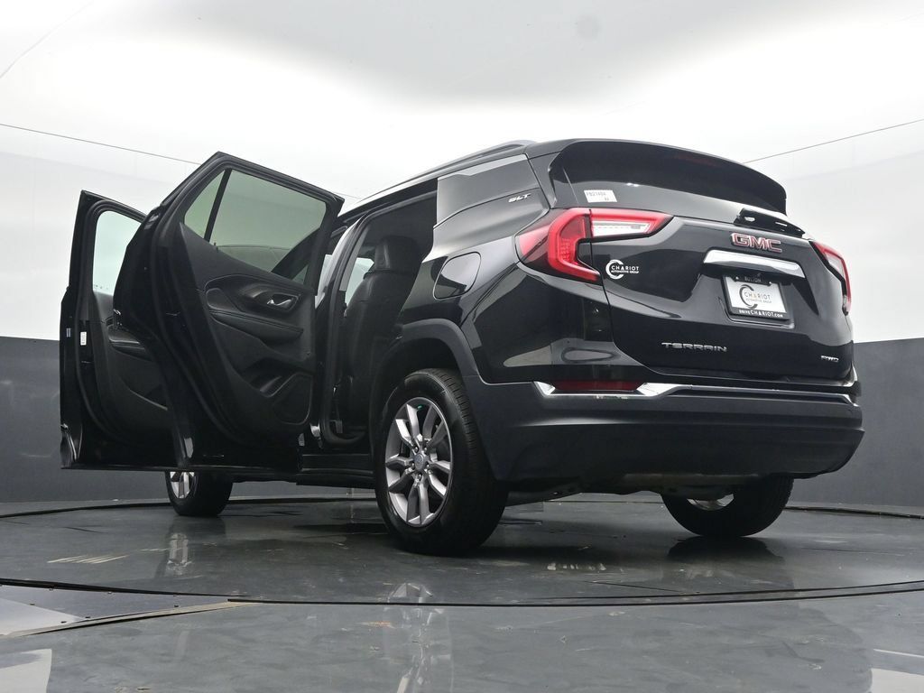 Used 2024 GMC Terrain SLT AWD/4WD image 63