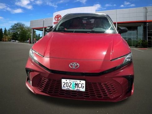 Used 2025 Toyota Camry XSE image 31