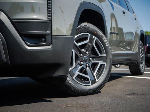 New 2026 Jeep Cherokee Limited AWD/4WD image 6