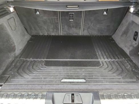 Used 2024 Land Rover Range Rover Sport Dynamic SE image 15