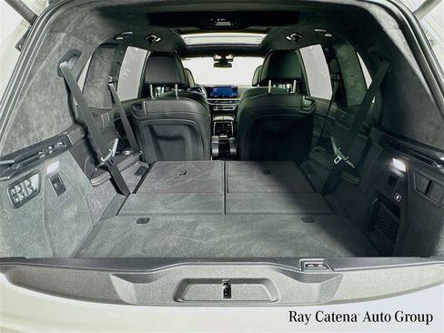 Used 2023 BMW X7 xDrive40i w/ M Sport Package image 28