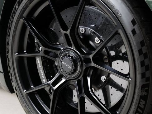 Certified 2025 Porsche 911 GT3 RWD image 31