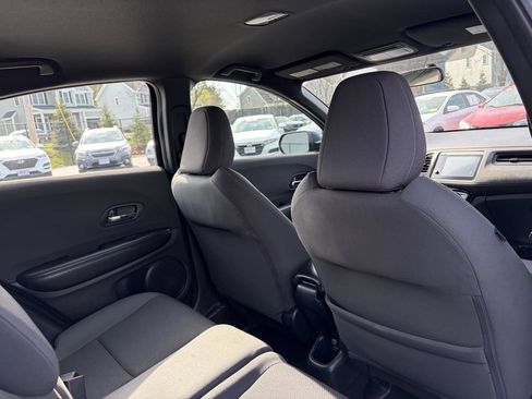 Used 2019 Honda HR-V Sport image 25
