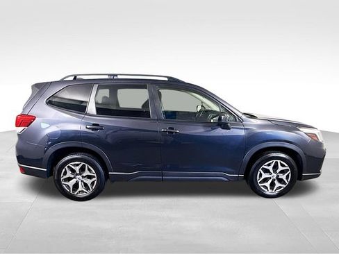 Used 2019 Subaru Forester Premium w/ Popular Package #1 AWD/4WD image 6