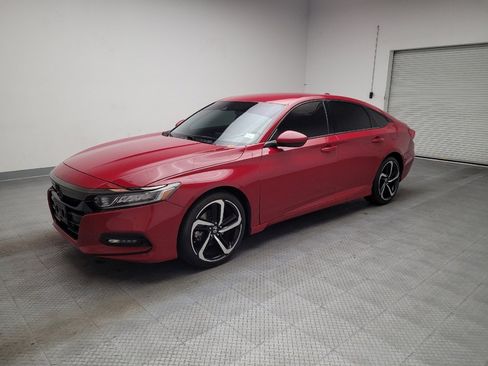 Used 2018 Honda Accord Sport image 2