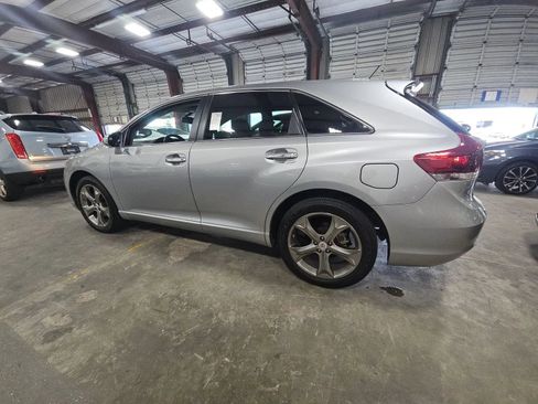 Used 2015 Toyota Venza XLE FWD image 6