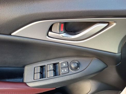 Used 2018 MAZDA CX-3 Touring w/ Preferred Equipment Package image 12