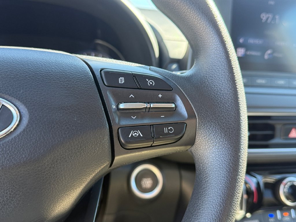 Used 2022 Hyundai Kona SEL AWD/4WD image 23