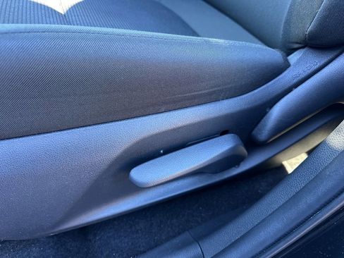 Used 2025 Toyota RAV4 LE image 27