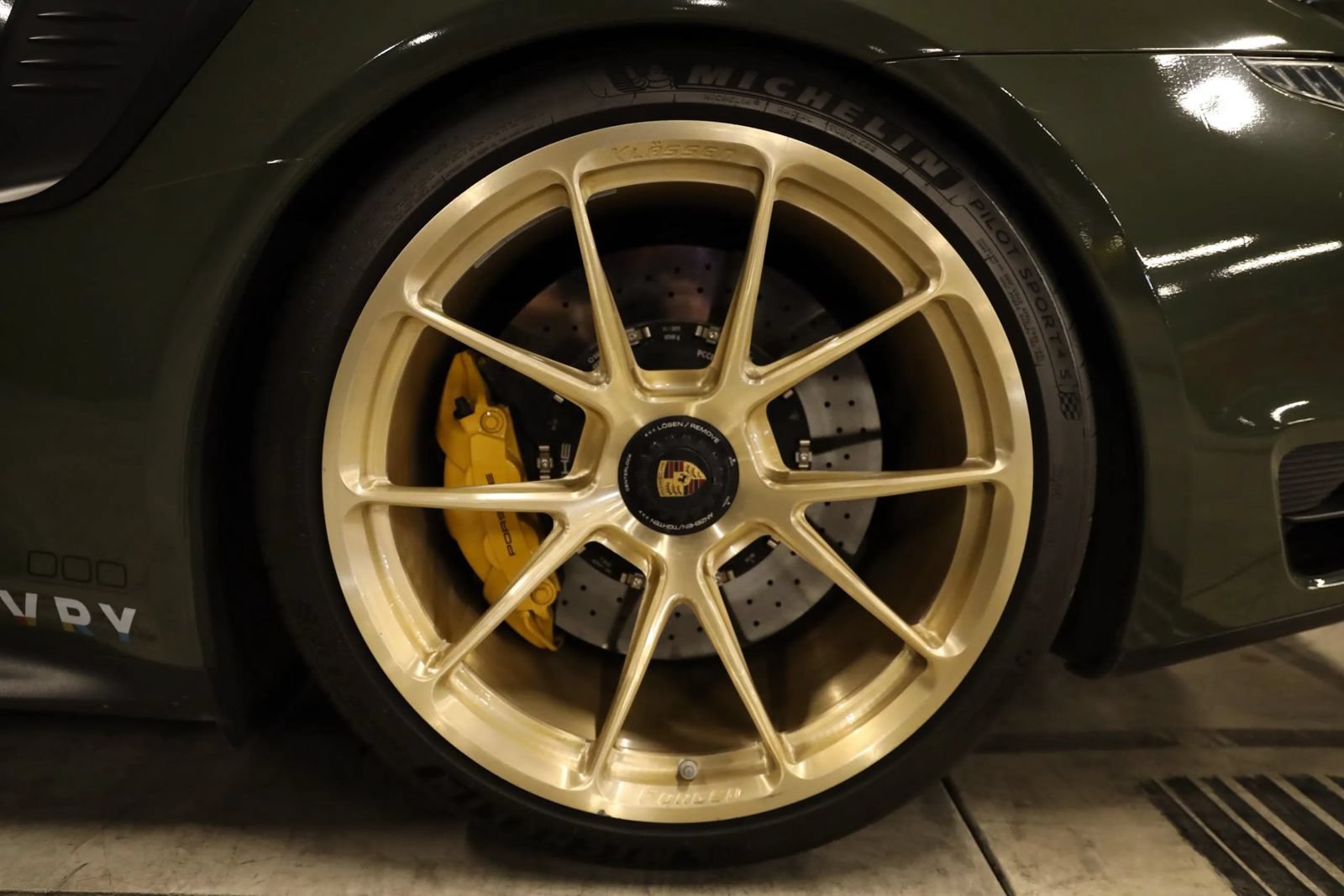 Used 2014 Porsche 911 Turbo S AWD/4WD image 21