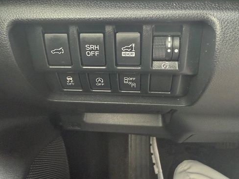Used 2019 Subaru Forester Limited AWD/4WD image 13