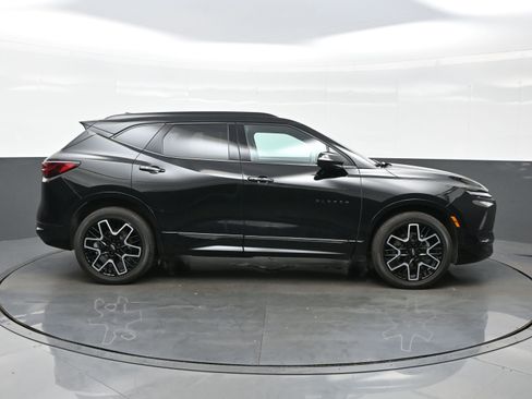 Used 2023 Chevrolet Blazer RS w/ Driver Confidence II Package image 7