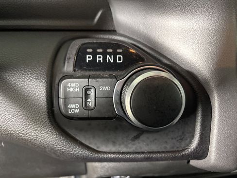 Used 2024 RAM 2500 Big Horn w/ Bed Utility Group image 15