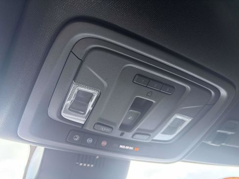 Used 2023 Chevrolet Silverado 1500 High Country RWD image 17