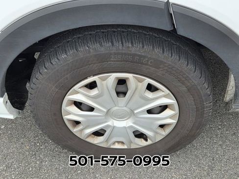 Used 2024 Ford Transit 350 XLT RWD image 9