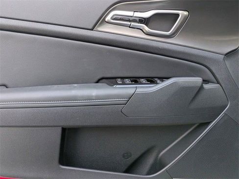 Used 2025 Kia Sportage EX w/ EX Premium Package image 14