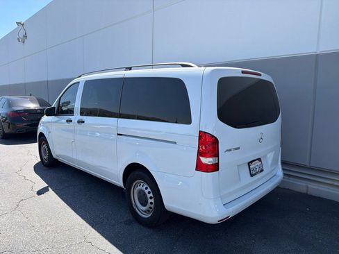 Used 2023 Mercedes-Benz Metris Passenger image 9