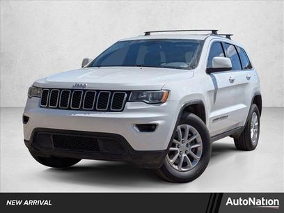 Used 2021 Jeep Grand Cherokee Laredo