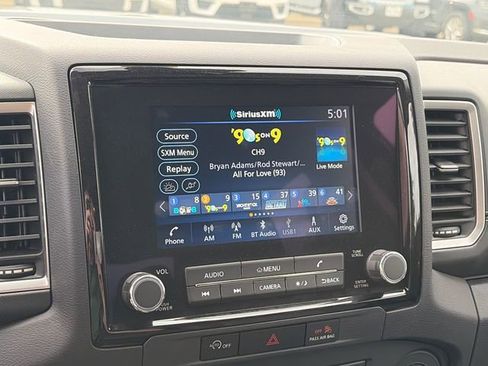 Used 2024 Nissan Frontier SV w/ SV Convenience Package RWD image 19