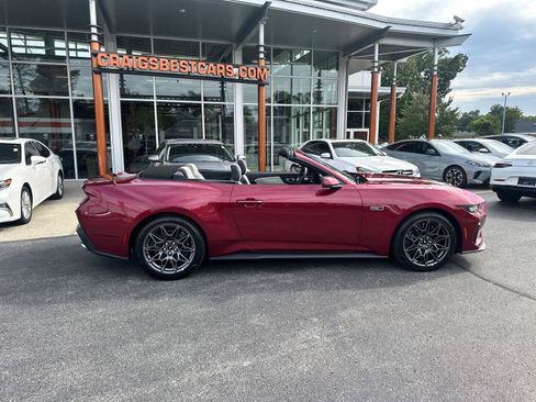 Used 2025 Ford Mustang GT Premium w/ GT Performance Package RWD image 10